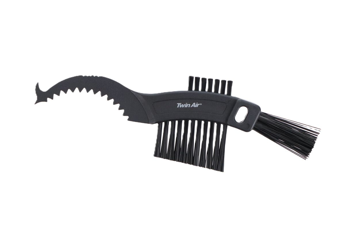 Brush fine detail - the wash -