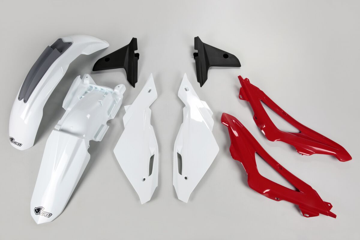 Plastikud husq cr125 09-13 oe