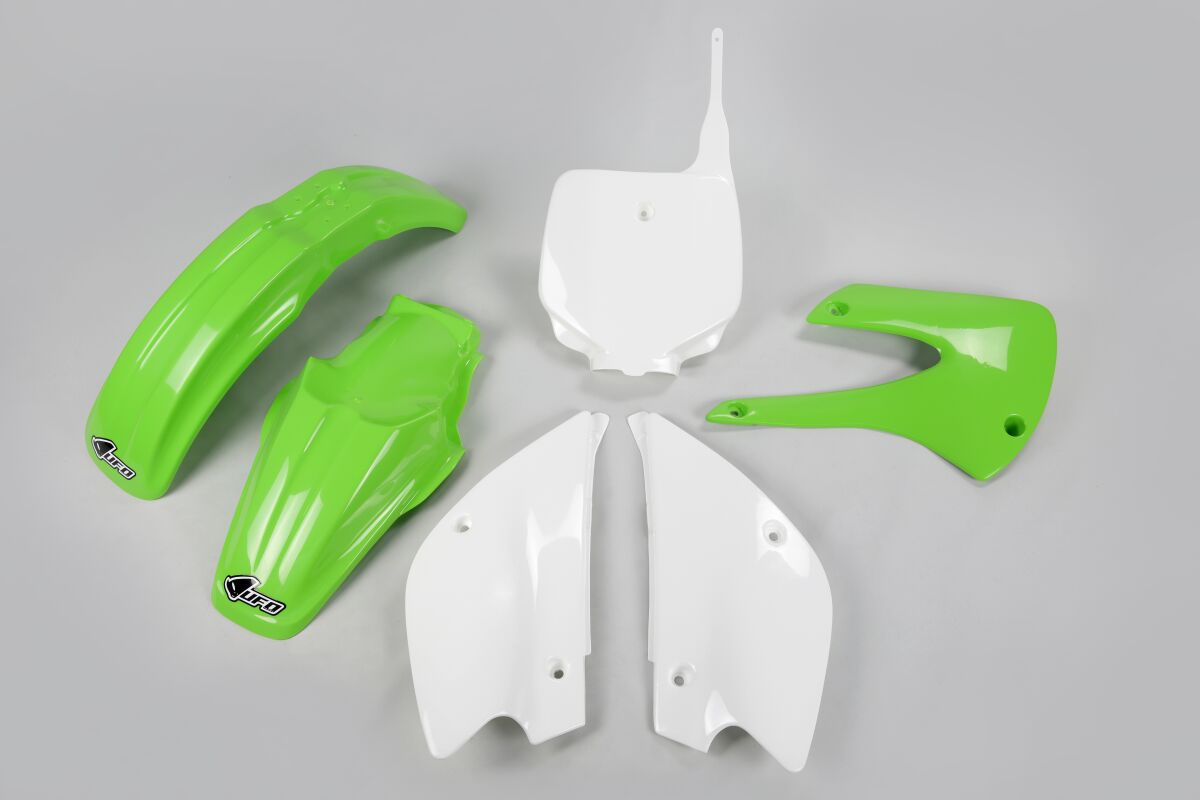Plastikud kx85 2000 oe